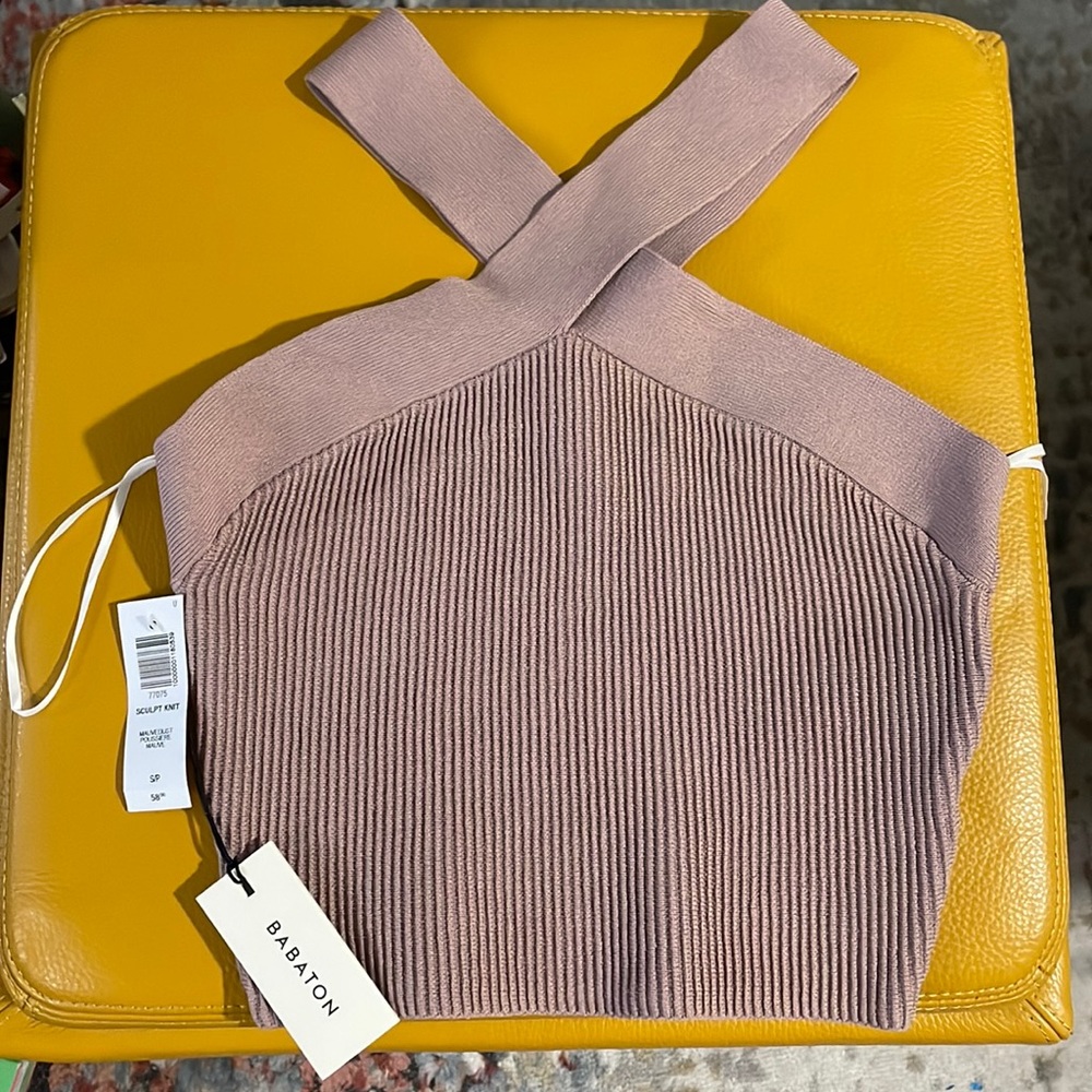 NWT Aritzia Babaton Sculpt Knit Tank in size Small